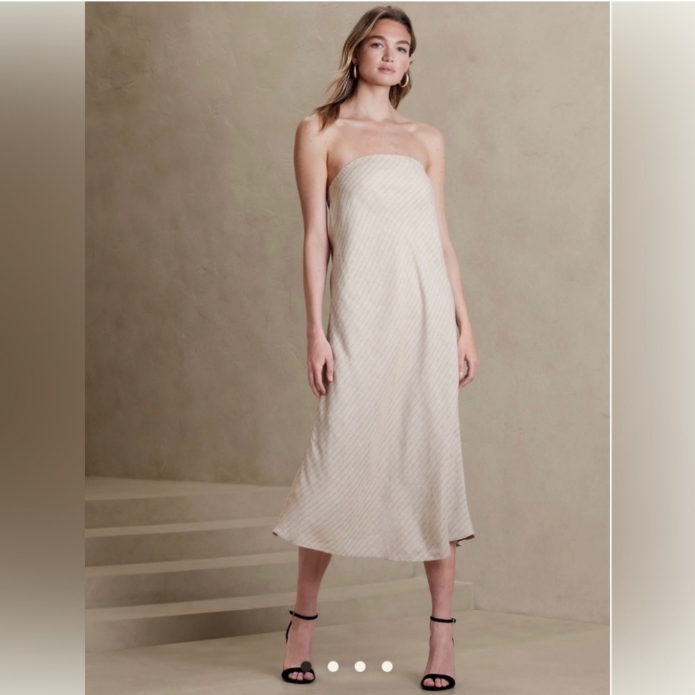 Banana Republic Strapless Cream Dress